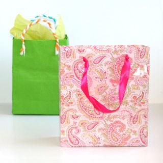 How to Make a Gift Bag (with Pictures) - wikiHow
