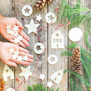 How to make salt dough or air dry clay ornaments & lighted star Christmas garland using cookie cutters & DIY templates, & helpful tips to prevent cracks. – A Piece of Rainbow