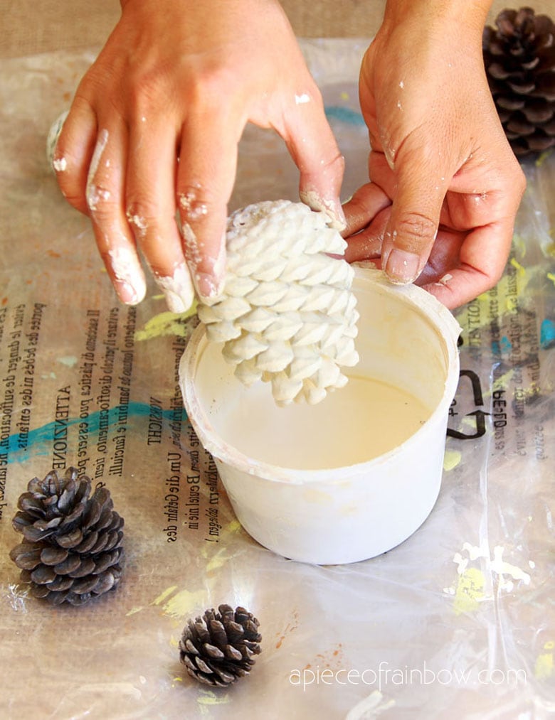 How to make bleached pine cones for farmhouse home decor (no bleach needed!)