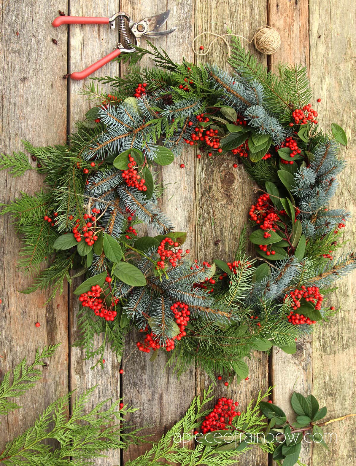 Make a Fresh Christmas Wreath in 20 Minutes - A Piece Of Rainbow
