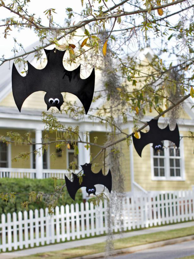 Halloween Planter Decorations: Chalkboard Wood Bats